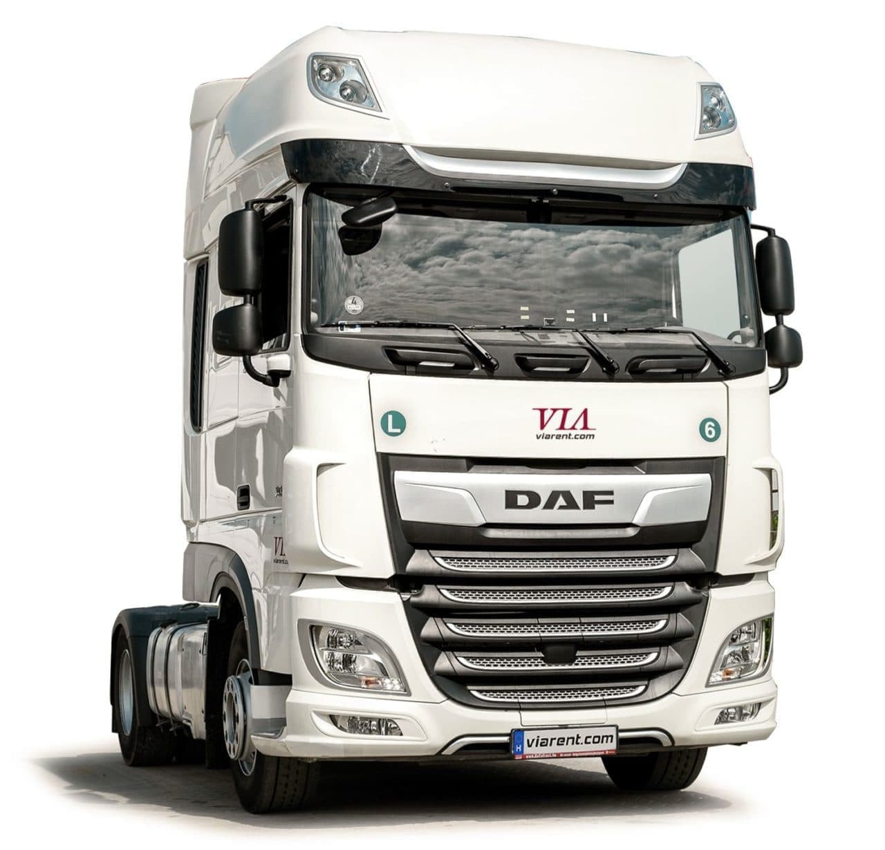 DAF XF 480 normál kapcsolású nyerges vontató bérlés